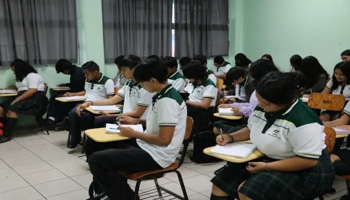 BCS por encima del promedio en absorción de estudiantes a educación superior