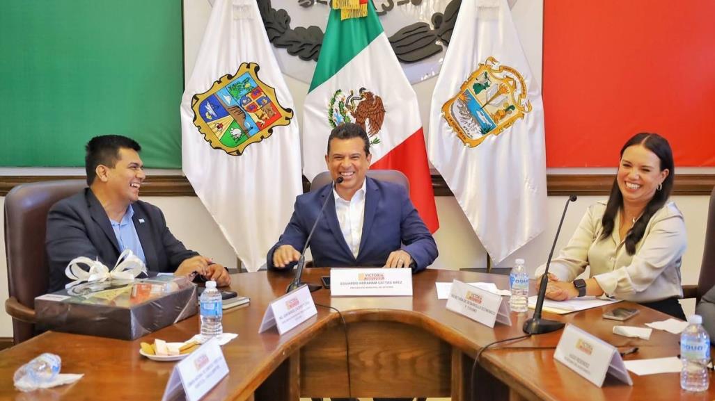 Reconoce Cónsul de Honduras trabajo de Gattás en Victoria