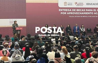 Dan más de 65 mil becas a estudiantes del Edomex