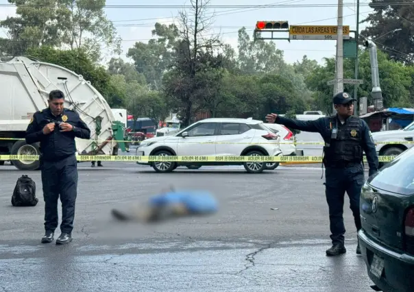 Muere motociclista tras pasarse el alto y chocar en Azcapotzalco