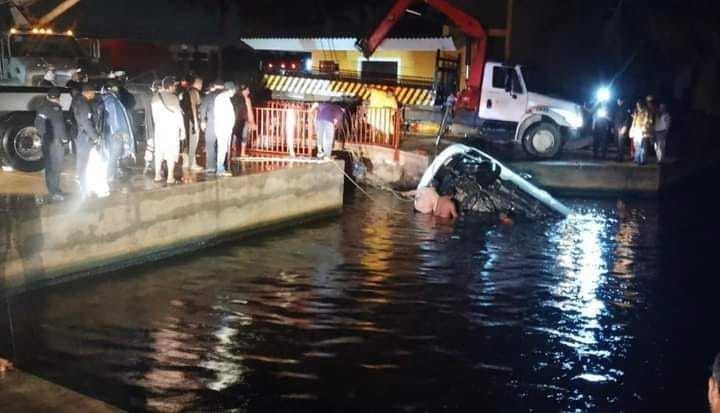 Jóvenes fallecen ahogados en Coatzacoalcos, celebraban el fin del ciclo escolar