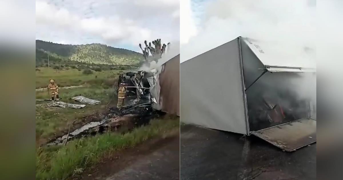 Volcadura del trailer sobre la carretera / Foto: Redes Sociales