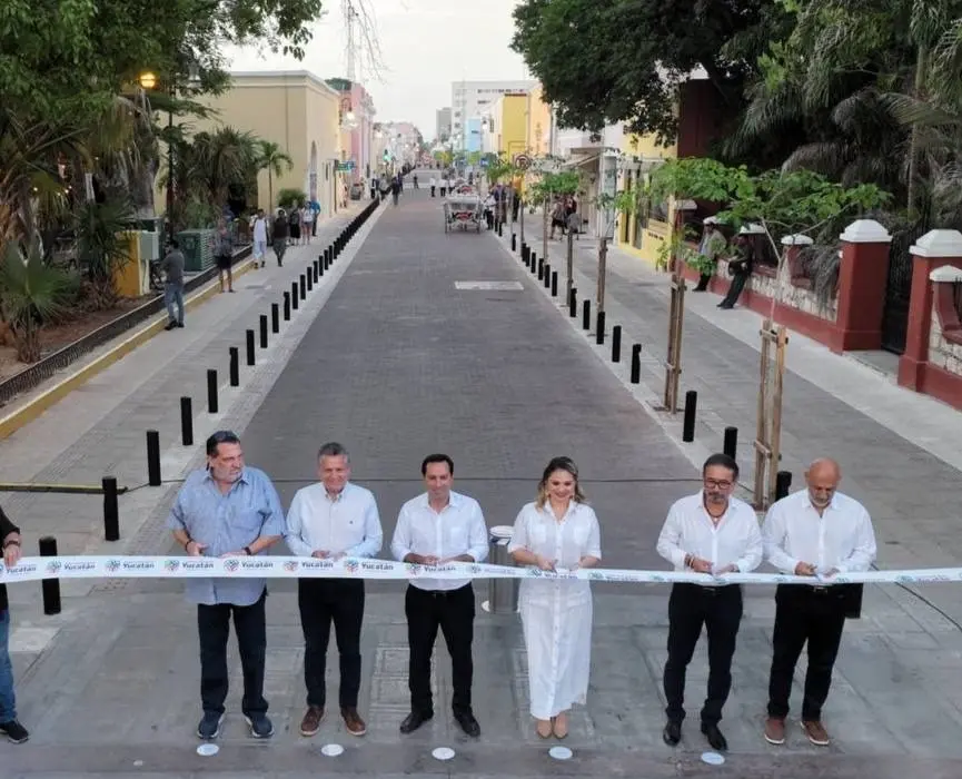 Vila Dosal inaugura Corredor Turístico y Gastronómico de la calle 60 en Mérida