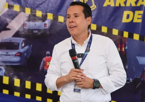 Daniel Carrillo inicia rehabilitación de calles en San Nicolás