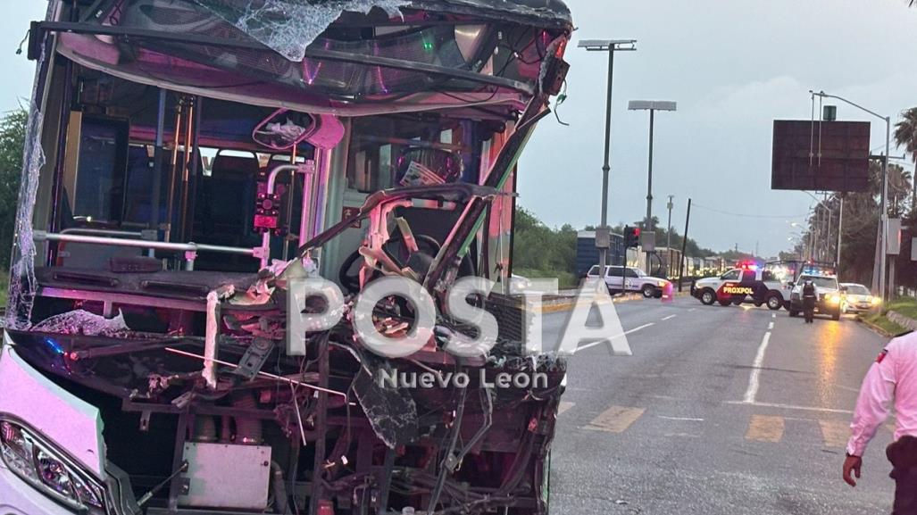 Choque deja un conductor herido en Escobedo