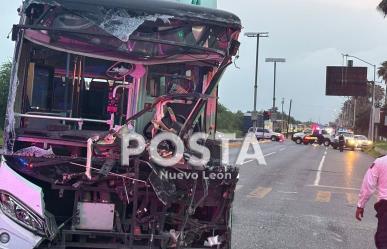 Choque deja un conductor herido en Escobedo