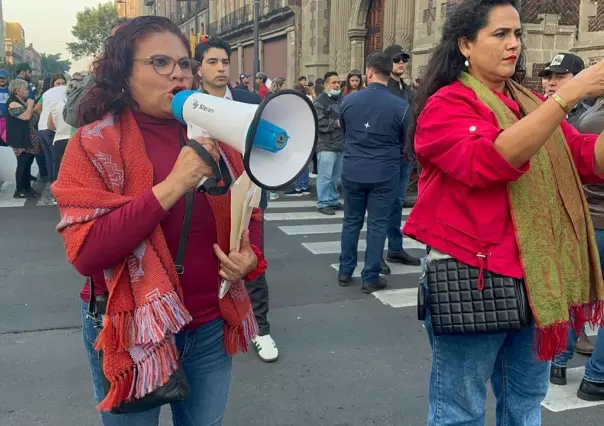 Casi 500 manifestantes de la UAS llegan a la CDMX, buscan reforma y justicia