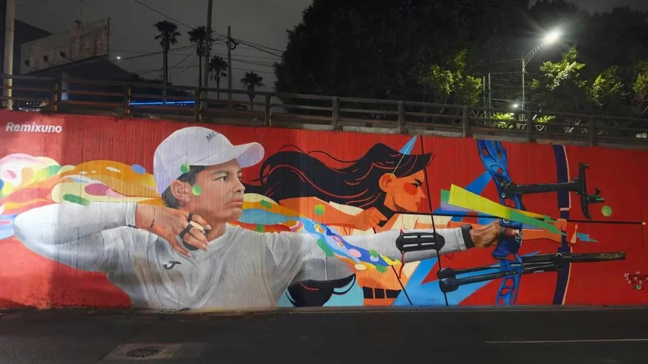 Mural en honor a los mexicanos que participarán en los Juegos Olímpicos. Foto: @xRMSMx