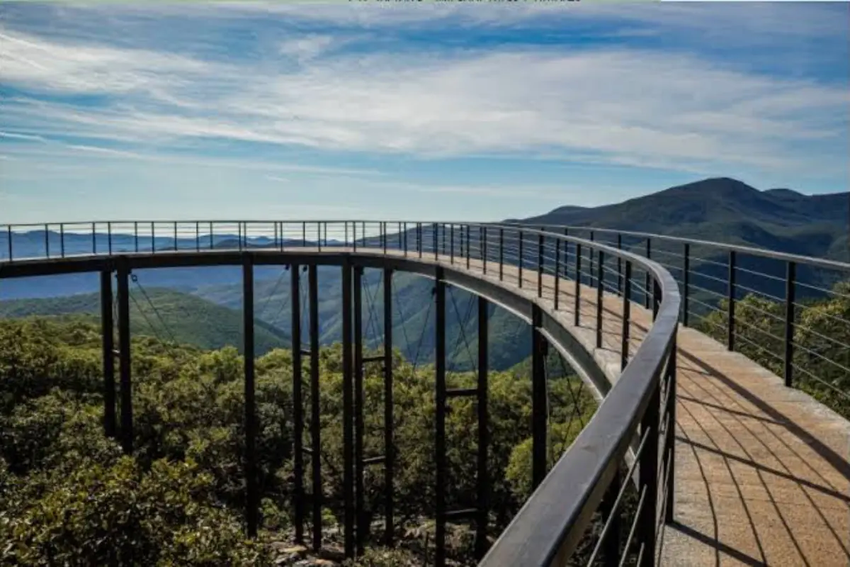 El mirador de Alta Cumbre se ha convertido en uno de los principales atractivos en periodos de asueto. Foto: Victoria Jiménez