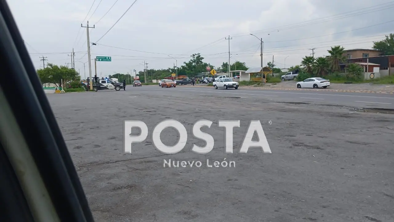 Movilización policiaca en Abasolo. Foto: Raymundo Elizalde