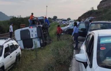 Accidente en tramo Saltillo - Derramadero: Reclaman condiciones a Manolo Jiménez