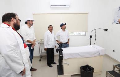 Mauricio Vila entrega trabajos de remodelación del Centro de Salud de Maní