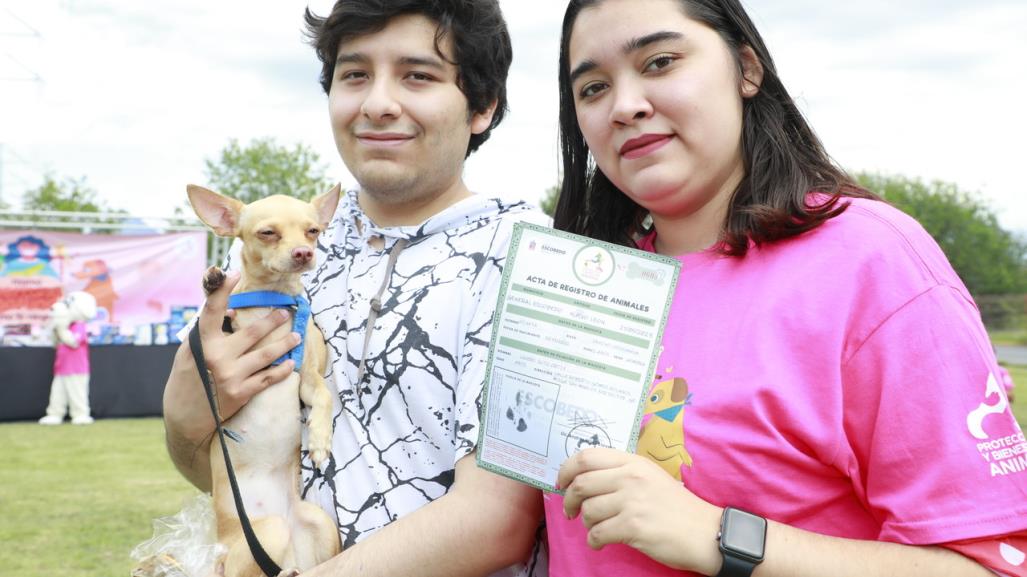 Feria de adopciones y registro de mascotas en Escobedo