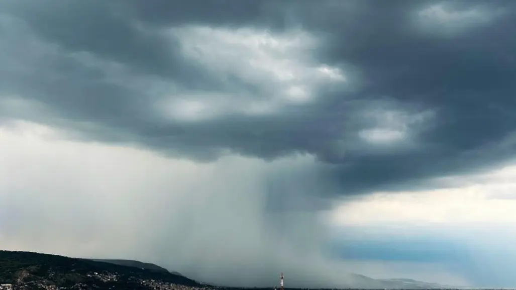 Tormenta provoca caos en León