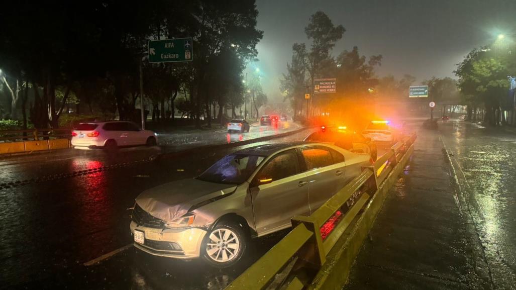 Derrapa automovilista en curva pronunciada de Circuito Interior