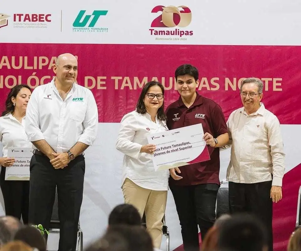 Más de 16 mil estudiantes universitarios en Tamaulipas recibirán beca educativa