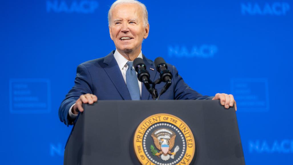 Biden volverá a la campaña luego de recuperarse de COVID-19