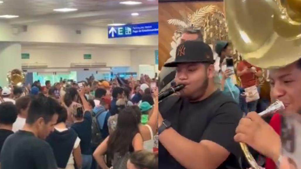 #VIDEO: Pasajeros cantan Cielito Lindo en Cancún tras la la caída de Microsoft