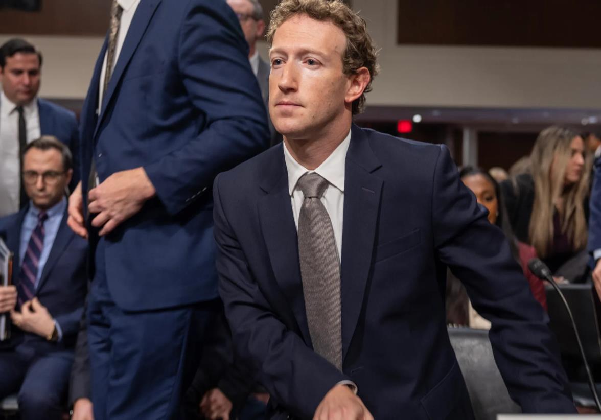 Tras el intento de asesinato, Mark Zuckerberg elogió el espíritu combativo de Trump, afirmando que su capacidad para levantarse y liderar es una de las cosas más impresionantes que ha visto. Foto: EFE