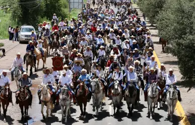 4 mil jinetes de Nuevo León, Zacatecas, Chihuahua cabalgan por calles de Durango