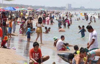 Playa Miramar alcanza casi 100 mil visitantes en primer fin de semana de verano