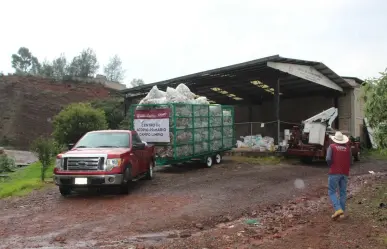 ¡Qué chochinos! Retiran 25 mil envases de plástico de zonas de cultivo en Edomex