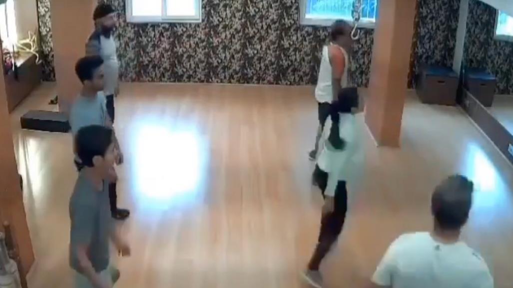 Hombre fallece de un ataque al corazón en clase de zumba (VIDEO)