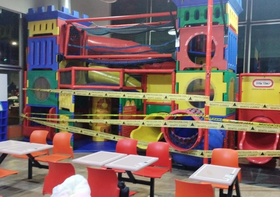 Desplome de juegos infantiles deja 7 niños heridos en McDonalds