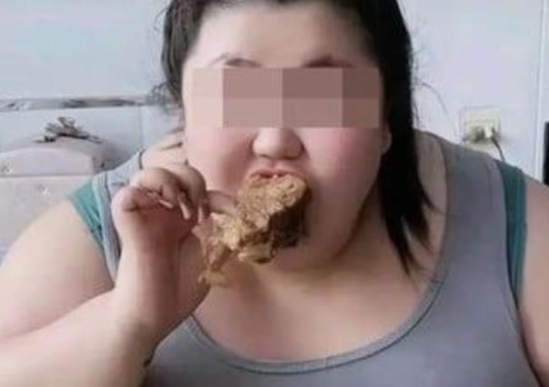 Muere influencer a los 24 años tras reto de comer en exceso
