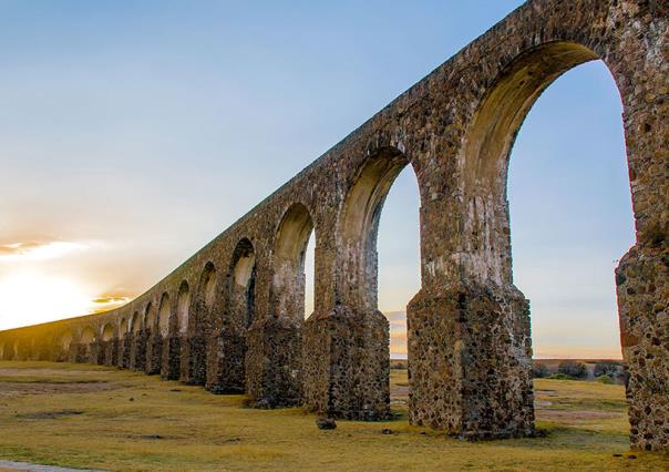 ¿Sin plan para vacacionar? Explora las calles y el Acueducto de Tepotzotlán