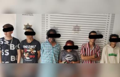 Detienen a seis “chiriwillos” por agredir a policías en Saltillo 