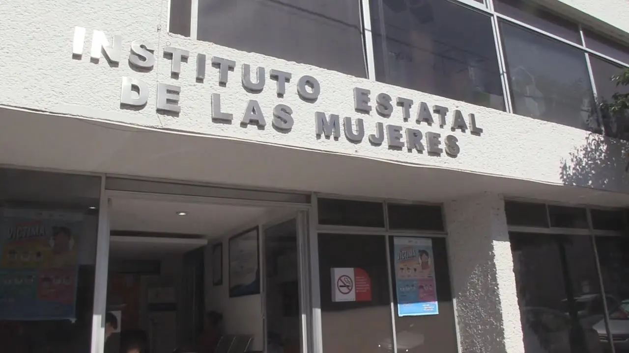 El Instituto Estatal de las Mujeres está contratando a Trabajadoras Sociales, es necesario tener título para ser candidata a este puesto. Foto: Isaura Retana.