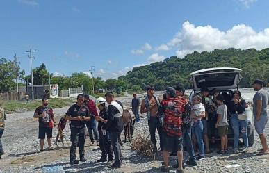 Rescatan a 16 personas en río Pilón de Montemorelos (VIDEO)