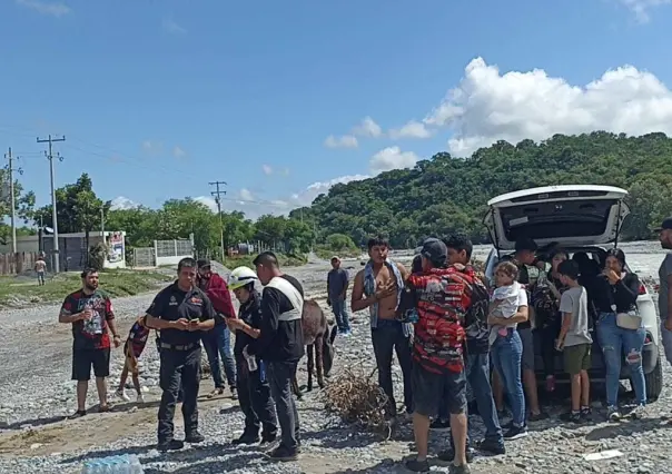 Rescatan a 16 personas en río Pilón de Montemorelos (VIDEO)