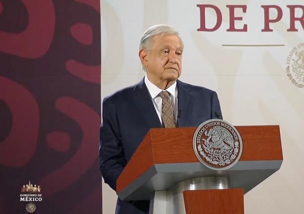 AMLO minimiza decisión de Elon Musk sobre planta de Tesla en Nuevo León