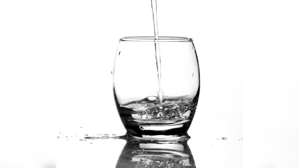 ¿Mala calidad del agua? Aquí te damos algunos tips caseros para purificarla