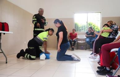 Protección Civil da cursos de primeros auxilios en García