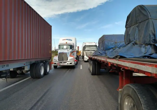 Empresarios de quinta rueda preparan bloqueo masivo en Nuevo León