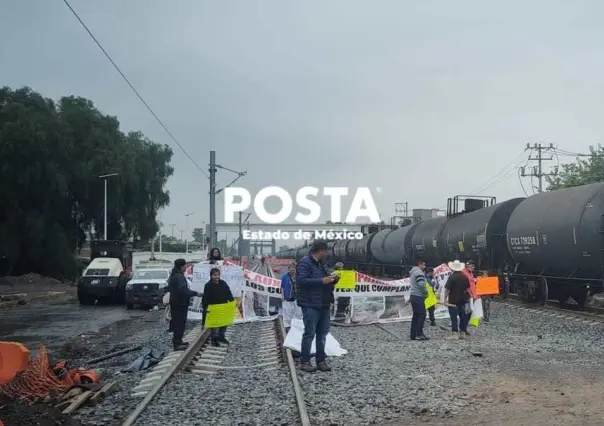 Vecinos de Tultepec detienen construcción del Tren Suburbano