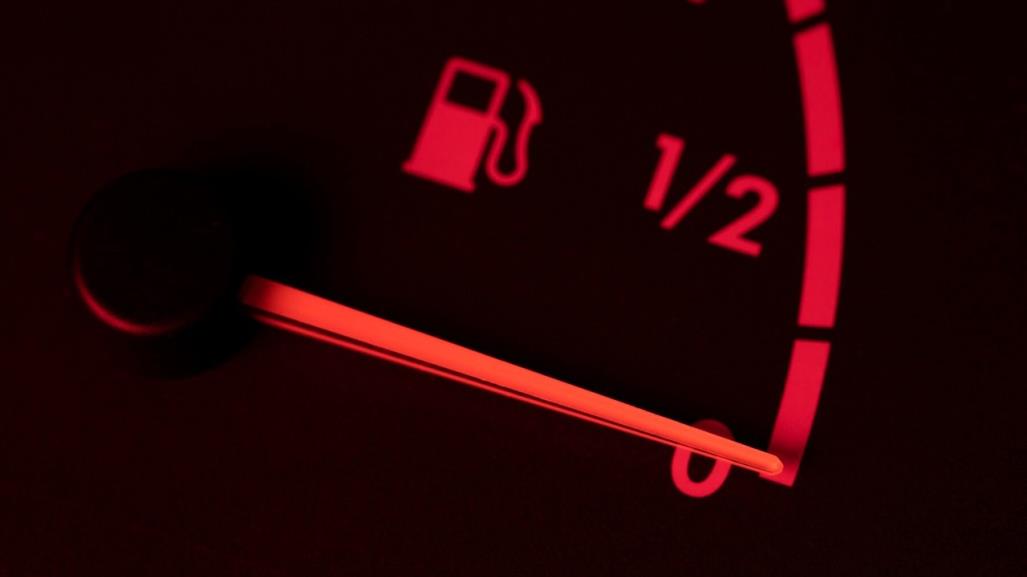 ¿Tu vehículo está gastando más gasolina? Aquí hay unos consejos para ahorrar