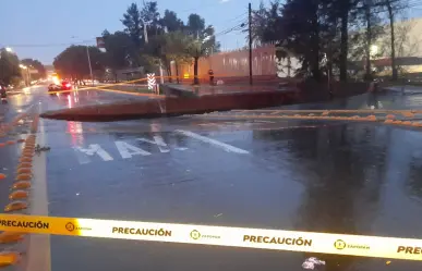 Socavón provoca caos vial en avenida de Jalisco