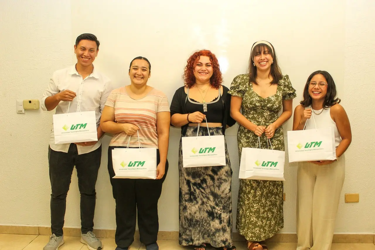 Cinco estudiantes de la UTM lograron obtener una beca para poder estudiar en universidades de Colombia, Chile y Perú.- Foto de la UTM