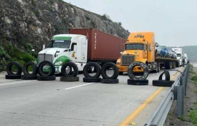 52 Horas de bloqueo en el Arco Norte y no se quitan ejidatarios (VIDEO)