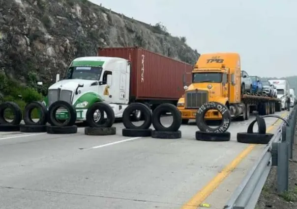52 Horas de bloqueo en el Arco Norte y no se quitan ejidatarios (VIDEO)