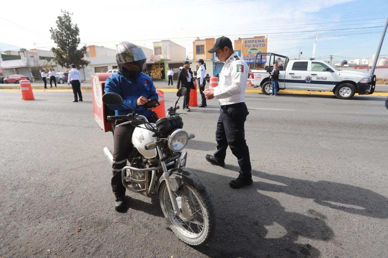 Los operativos continuarán como parte del esfuerzo de la Comisaría por mejorar la seguridad vial. (Fotografía: Gobierno Saltillo)