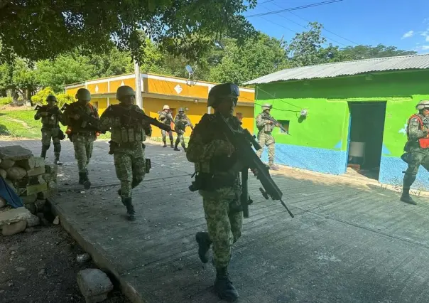Confirma AMLO desplazamiento de chiapanecos a Guatemala por violencia