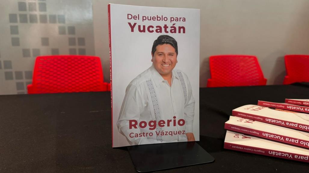 Presenta Rogerio Castro su libro “Del pueblo para Yucatán”