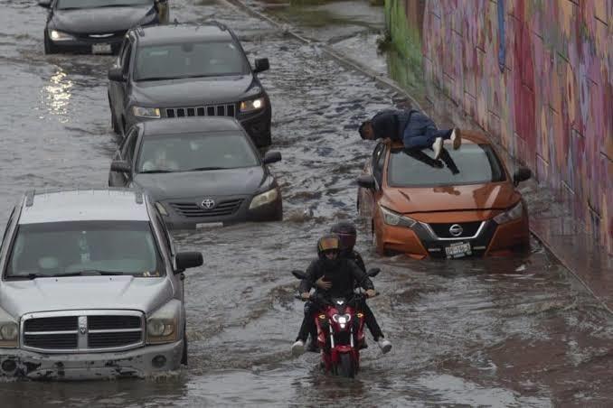 Seis de cada 10 inundaciones en CDMX tiene que ver con la basura