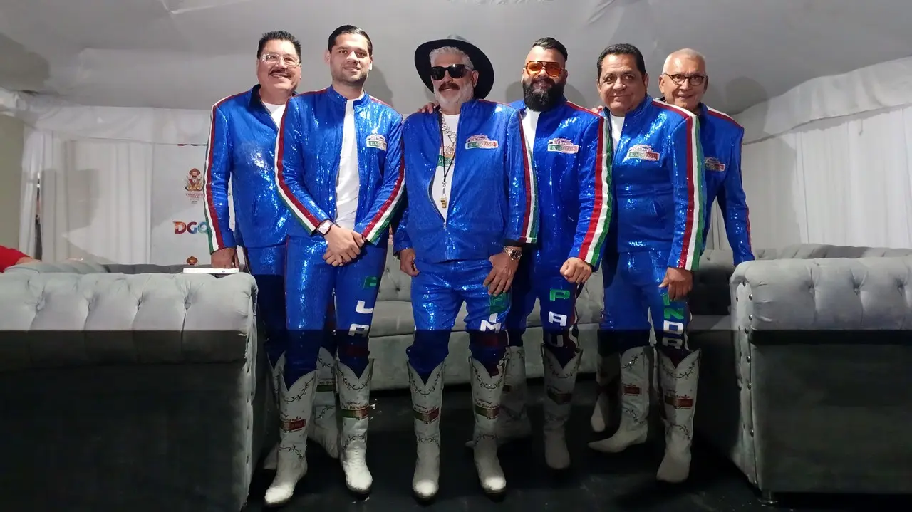 Mi Banda El Mexicano y Los Mier pusieron a cantar y bailar a los duranguenses