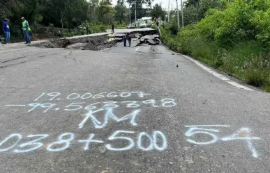 Hundimiento en carretera Tenango-Tenancingo cumple tres días